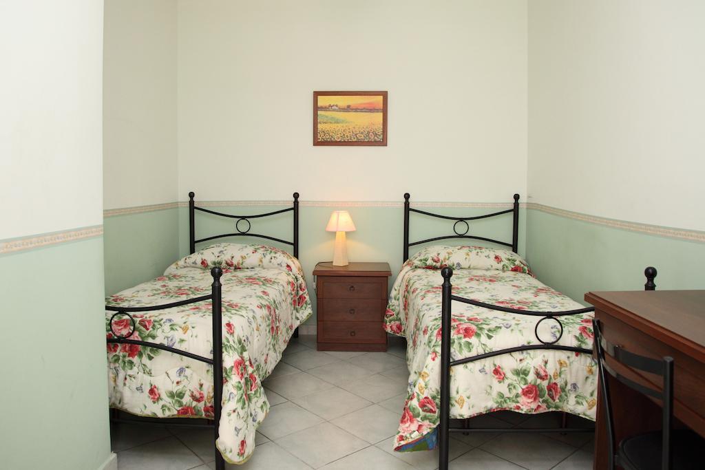 Bed And Breakfast Gigi Furci Siculo Dış mekan fotoğraf