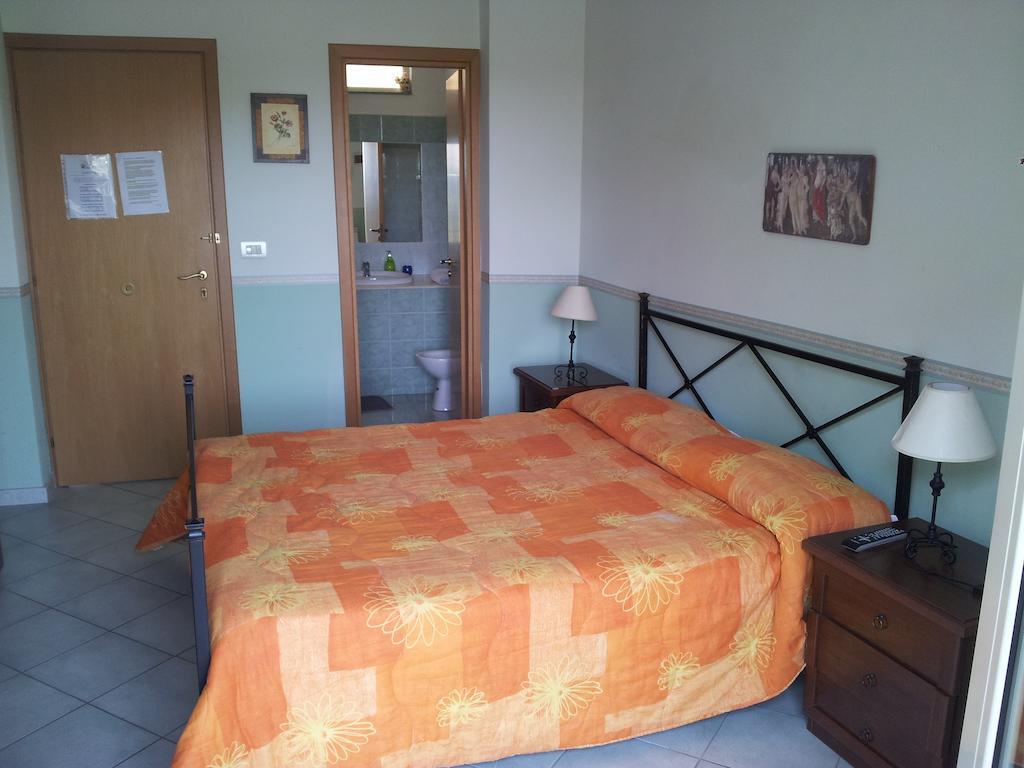 Bed And Breakfast Gigi Furci Siculo Oda fotoğraf